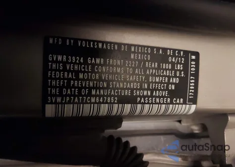 2012 Volkswagen Beetle 2.5L z USA, uszkodzony, nr VIN 3VWJP7AT7CM647852